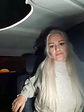 TessaWayne online show from 12/13/25, 08:47