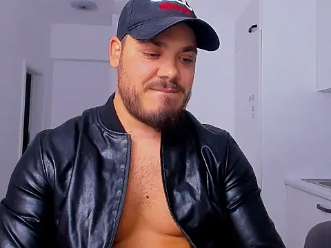 Snapshot of ZackMasterss chatting on 10/13/25, 09:26 ZackMasterss online show from 10/13/25, 09:26