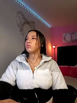 SallyWhitee online show from 03/10/26, 05:12