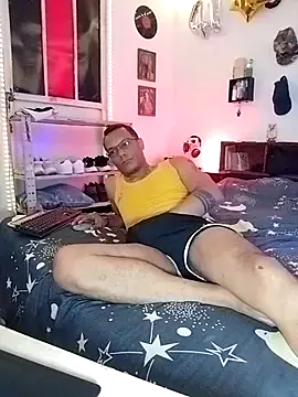 Snapshot of XhaseFoX chatting on 02/11/25, 02:14 XhaseFoX online show from 02/11/25, 02:14