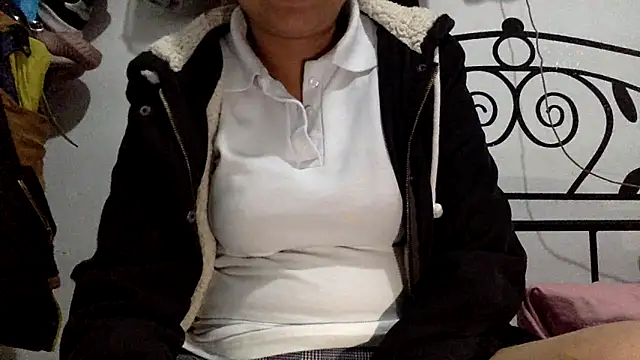 sharonlopez9611 online show from 03/31/26, 03:41