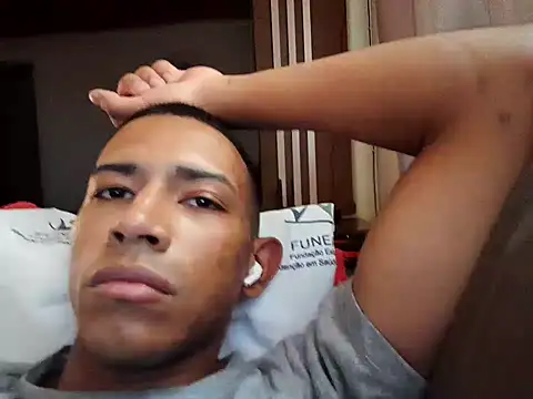 Mineirinho043 online show from 02/14/25, 02:44