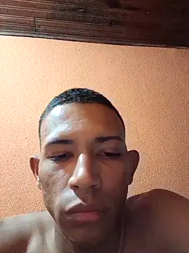 Mineirinho043 online show from 02/17/25, 02:31