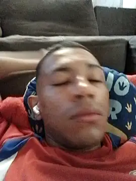 Mineirinho043 online show from 02/18/25, 12:28