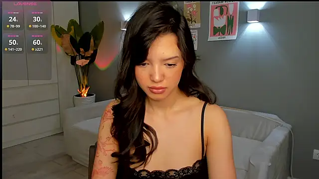 RikoAsada online show from 11/13/25, 07:18