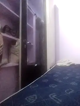 Snapshot of neha007-K chatting on 09/18/25, 06:43 neha007-K online show from 09/18/25, 06:43