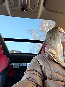 Snapshot of Pussy_Drive03 chatting on 11/17/25, 03:23 Pussy Drive03 online show from 11/17/25, 03:23