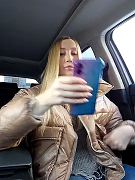 Snapshot of Pussy_Drive03 chatting on 12/01/25, 04:28 Pussy Drive03 online show from 12/01/25, 04:28