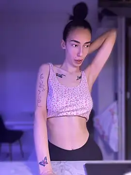 Celine Roxelle online show from 04/07/26, 08:09