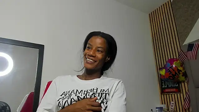 Snapshot of dafnnelewis chatting on 10/03/25, 11:40 dafnnelewis online show from 10/03/25, 11:40