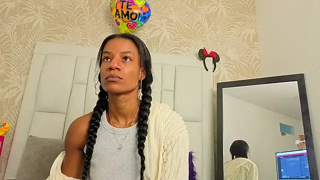 dafnnelewis online show from 04/20/26, 11:13