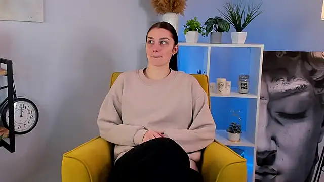 GarynDilley online show from 02/09/25, 07:49