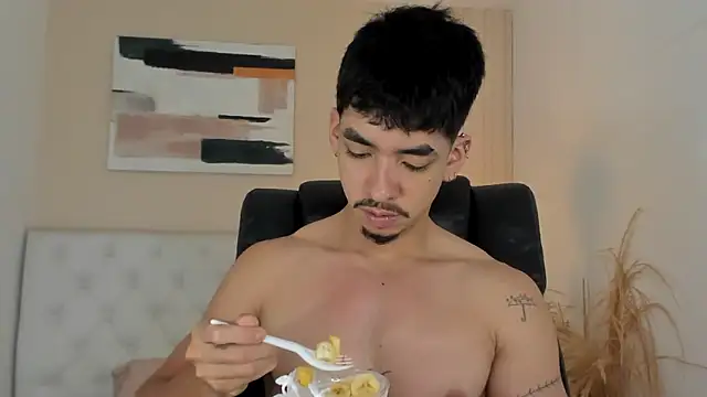 Snapshot of ISAAC_CRYSTON chatting on 02/02/26, 09:35 ISAAC CRYSTON online show from 02/02/26, 09:35