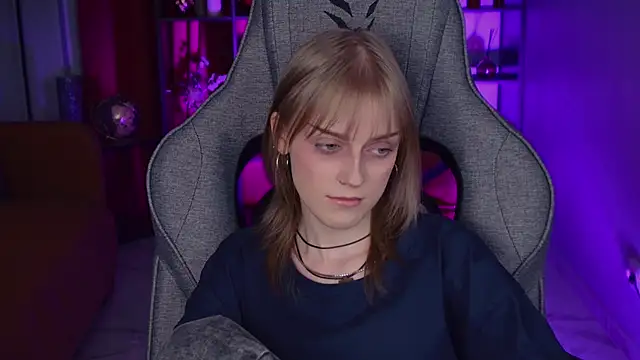 KiraMontoya online show from 04/25/26, 11:35