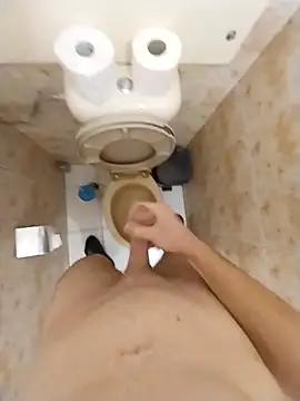 Snapshot of Good_boy000 chatting on 10/24/25, 07:43 Good boy000 online show from 10/24/25, 07:43