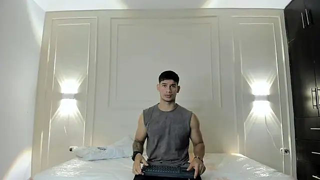 Snapshot of ANDRES_STUD chatting on 06/20/26, 04:26 ANDRES STUD online show from 06/20/26, 04:26