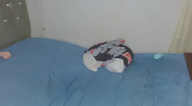 Said hot01 online show from 02/20/25, 10:48