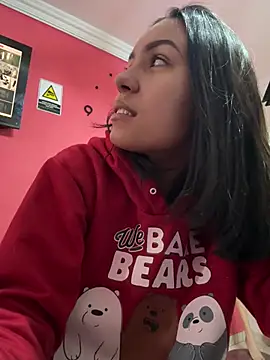 Snapshot of julieta_fn chatting on 07/20/26, 01:13 julieta fn online show from 07/20/26, 01:13
