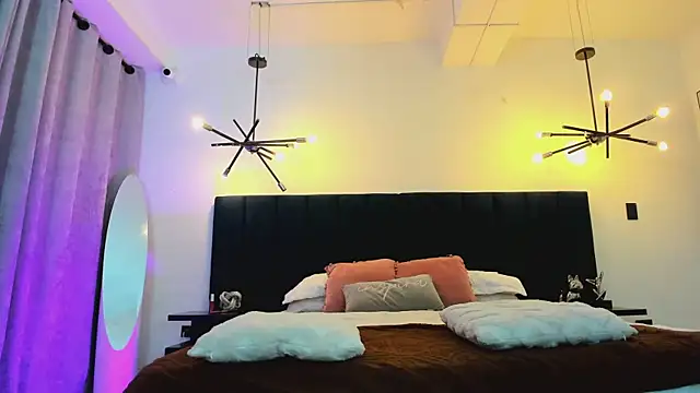 nattashaa7 online show from 03/18/25, 11:30