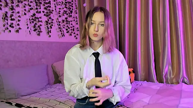 Snapshot of margorazentals chatting on 03/06/25, 06:37 margorazentals online show from 03/06/25, 06:37