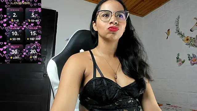 Snapshot of alisson_hoffman05 chatting on 03/02/25, 03:59 alisson hoffman05 online show from 03/02/25, 03:59