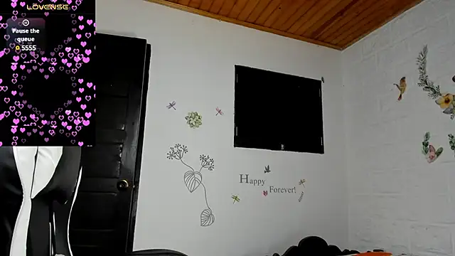 Snapshot of alisson_hoffman05 chatting on 03/21/25, 01:45 alisson hoffman05 online show from 03/21/25, 01:45