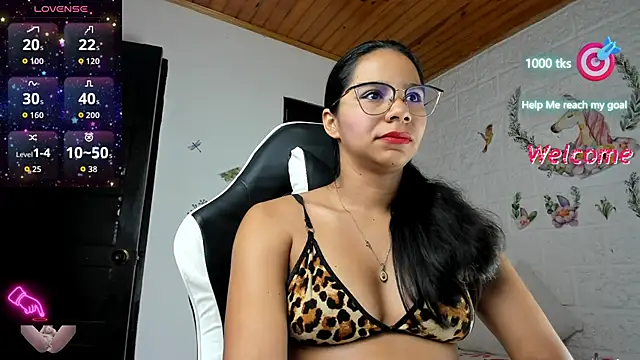 Snapshot of alisson_hoffman05 chatting on 11/29/25, 12:08 alisson hoffman05 online show from 11/29/25, 12:08