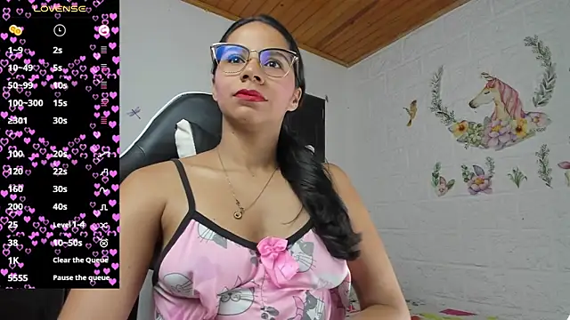 alisson hoffman05 online show from 05/18/26, 02:34