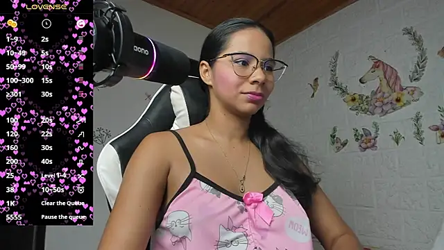 Snapshot of alisson_hoffman05 chatting on 08/08/26, 09:28 alisson hoffman05 online show from 08/08/26, 09:28