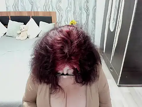 NoraJohnson6 online show from 02/12/25, 12:01