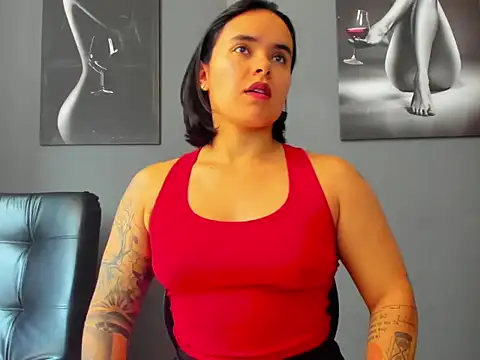 karlyjons12 online show from 12/19/25, 04:14