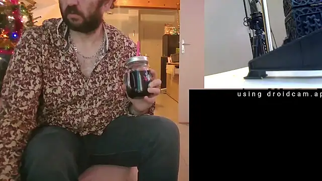 Snapshot of Mastersanges chatting on 01/12/26, 04:01 Mastersanges online show from 01/12/26, 04:01