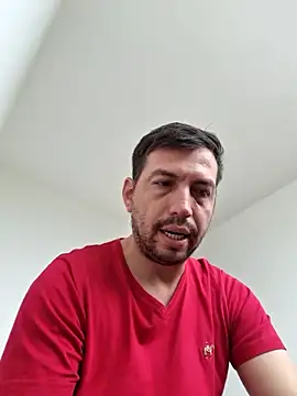 Snapshot of reyarturs13 chatting on 02/17/25, 12:59 reyarturs13 online show from 02/17/25, 12:59