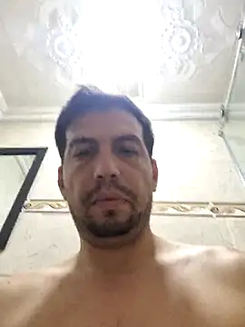 Snapshot of reyarturs13 chatting on 03/08/25, 05:59 reyarturs13 online show from 03/08/25, 05:59