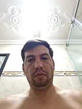 Snapshot of reyarturs13 chatting on 03/11/25, 04:43 reyarturs13 online show from 03/11/25, 04:43