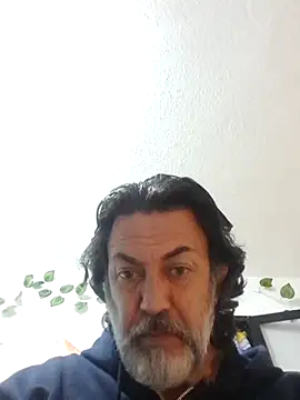 Snapshot of jeans_and_emma chatting on 10/21/25, 12:22 jeans and emma online show from 10/21/25, 12:22