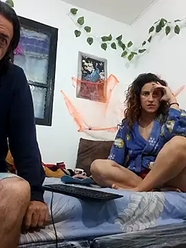 Snapshot of jeans_and_emma chatting on 11/03/25, 03:30 jeans and emma online show from 11/03/25, 03:30