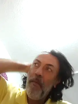 Snapshot of jeans_and_emma chatting on 11/10/25, 12:20 jeans and emma online show from 11/10/25, 12:20