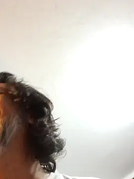 Snapshot of jeans_and_emma chatting on 12/15/25, 04:39 jeans and emma online show from 12/15/25, 04:39