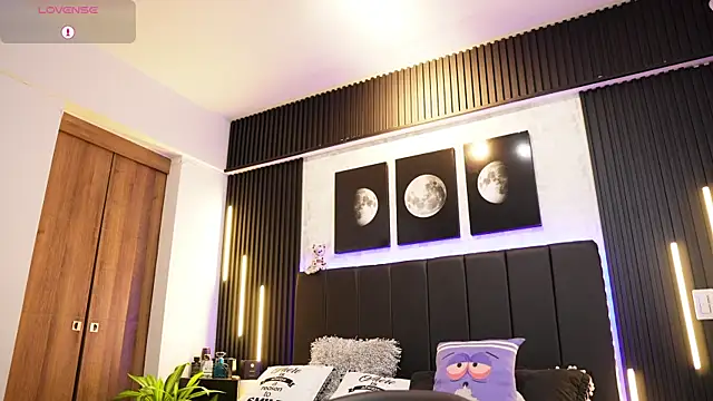 Snapshot of David_blake_ chatting on 12/19/25, 05:47 David blake online show from 12/19/25, 05:47