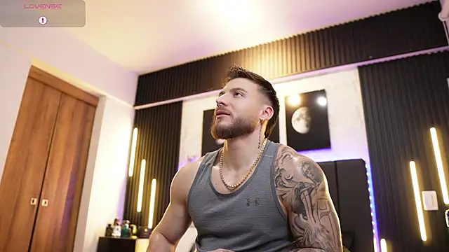 Snapshot of David_blake_ chatting on 12/21/25, 02:41 David blake online show from 12/21/25, 02:41