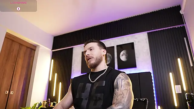 Snapshot of David_blake_ chatting on 03/04/26, 05:24 David blake online show from 03/04/26, 05:24