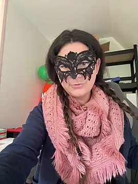 Loveblackzilla online show from 12/17/25, 01:06