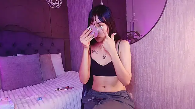 Miaa Lee7 online show from 02/13/26, 09:33