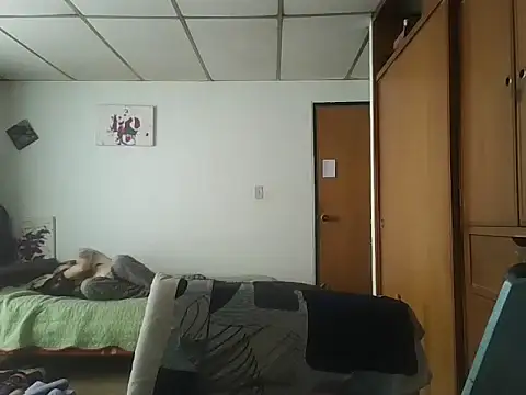 Snapshot of isabellapurple chatting on 03/03/26, 04:24 isabellapurple online show from 03/03/26, 04:24