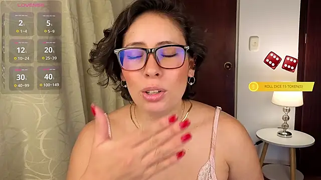 sophia dumont online show from 03/17/25, 08:29