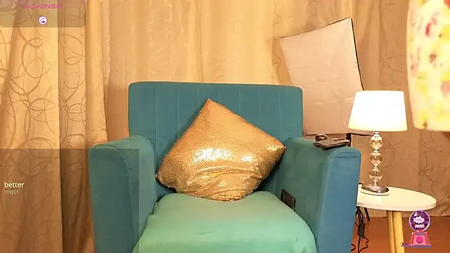 sophia dumont online show from 10/08/25, 01:14