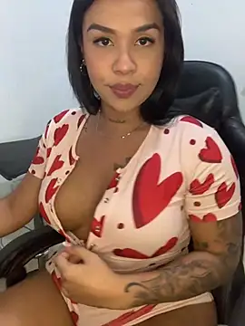 Snapshot of tinalove7 chatting on 02/20/25, 03:56 tinalove7 online show from 02/20/25, 03:56
