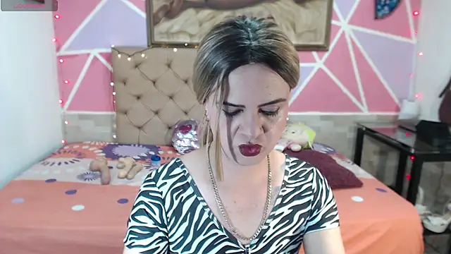 Snapshot of Dolldirtyxxx chatting on 03/14/25, 02:31 Dolldirtyxxx online show from 03/14/25, 02:31