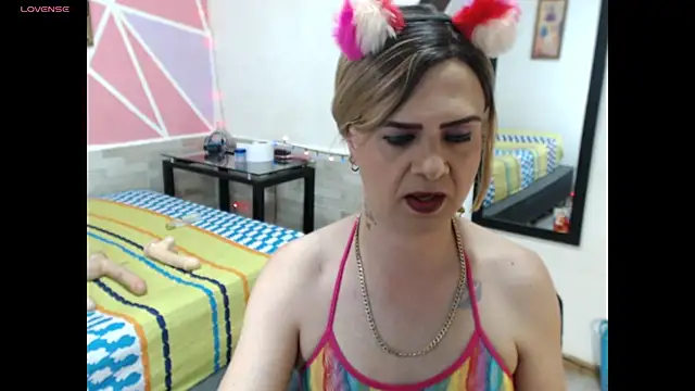 Snapshot of Dolldirtyxxx chatting on 03/23/25, 04:49 Dolldirtyxxx online show from 03/23/25, 04:49